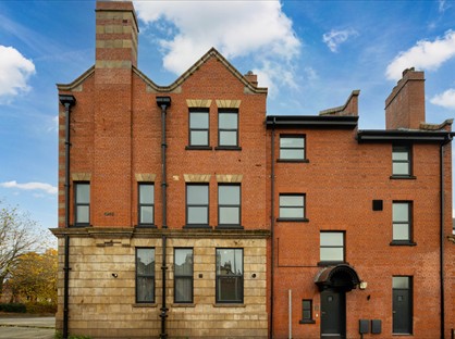 1 Bed Flat, Cook St, CH65
