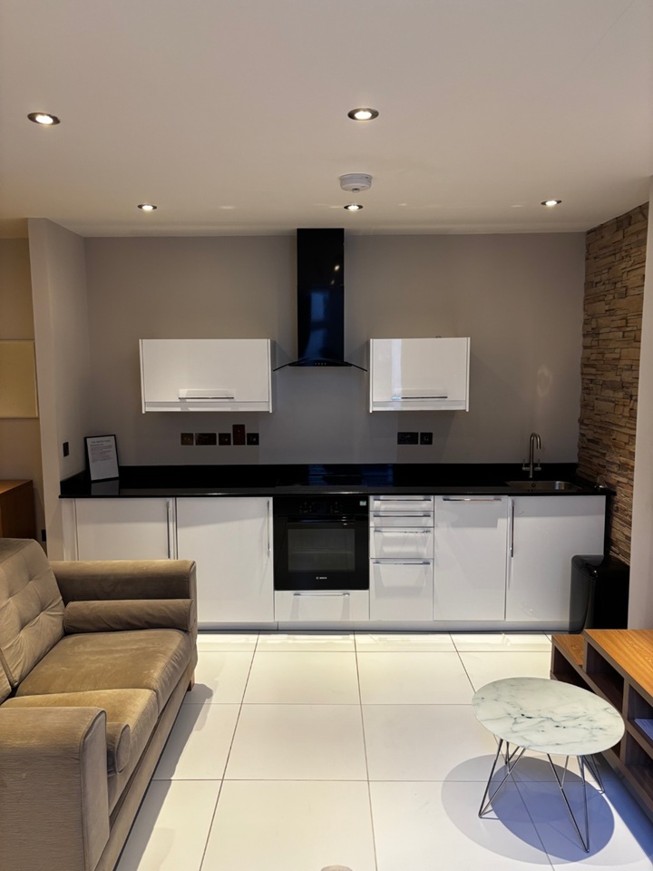 Studio Flat, Butts Court, LS1 photo 2