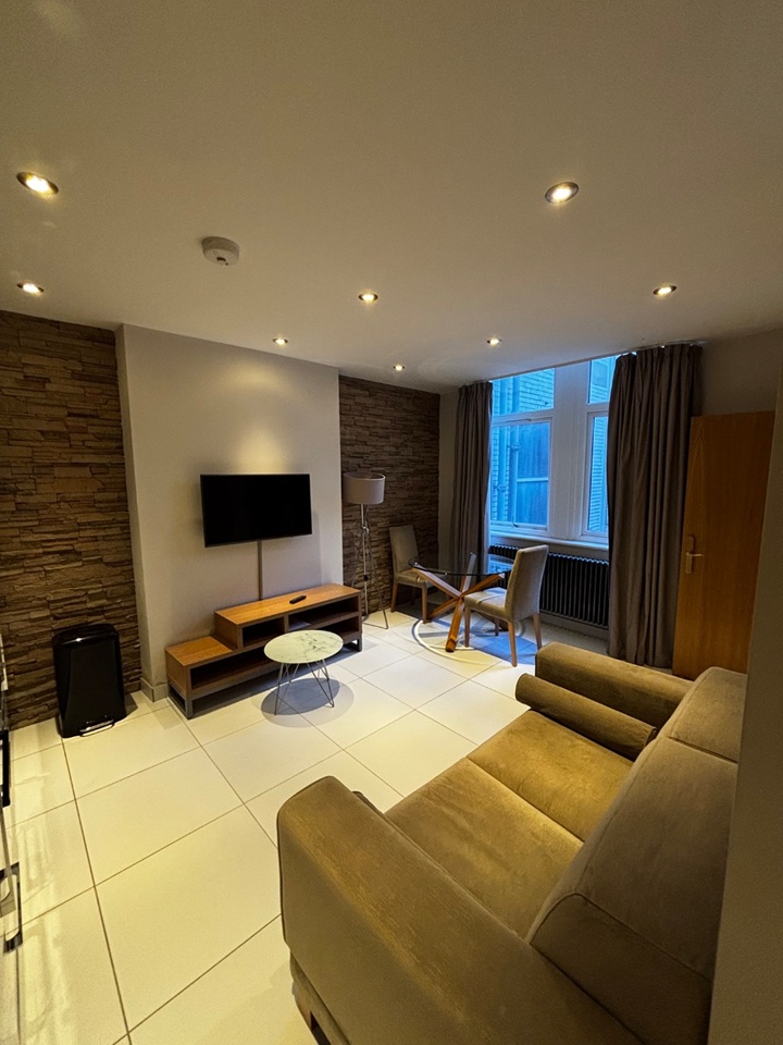 Studio Flat, Butts Court, LS1 photo 3