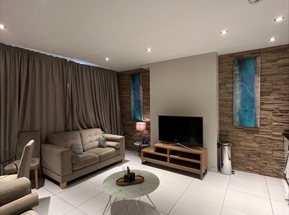 1 Bed Flat, Butts Court, LS1