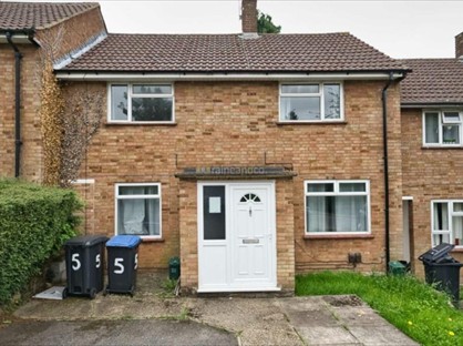 4 Bed Terraced House, Blackthorne Close, AL10