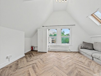 1 Bed Flat, Hermitage Road, N4