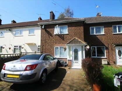 2 bed terraced house for rent in 2 Bed Terraced House, The Octagon, NN17