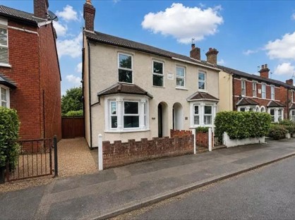 4 Bed Semi-Detached House, Stepgates, KT16