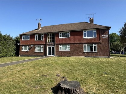 2 Bed Flat, Anchor Meadow, GU14