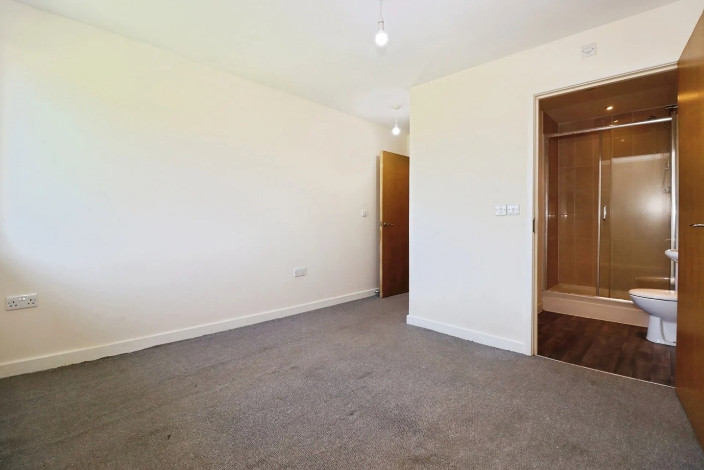 2 Bed Flat, Wyck Beck Road, BS10 photo 5