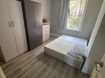 3 Bed Terraced House, Sandringham Road, CR7