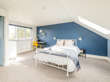 4 Bed Semi-Detached House, Hardenhuish Road, BS4