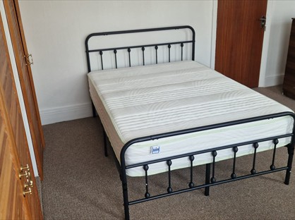 5 bed room for rent in Room in a Shared House, Edington Avenue, CF14