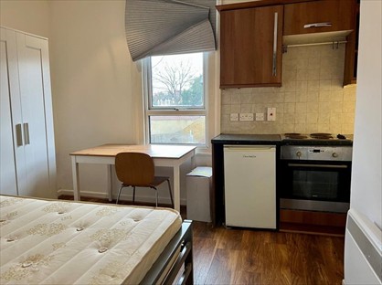1 Bed Flat, High Road Leytonstone, E11