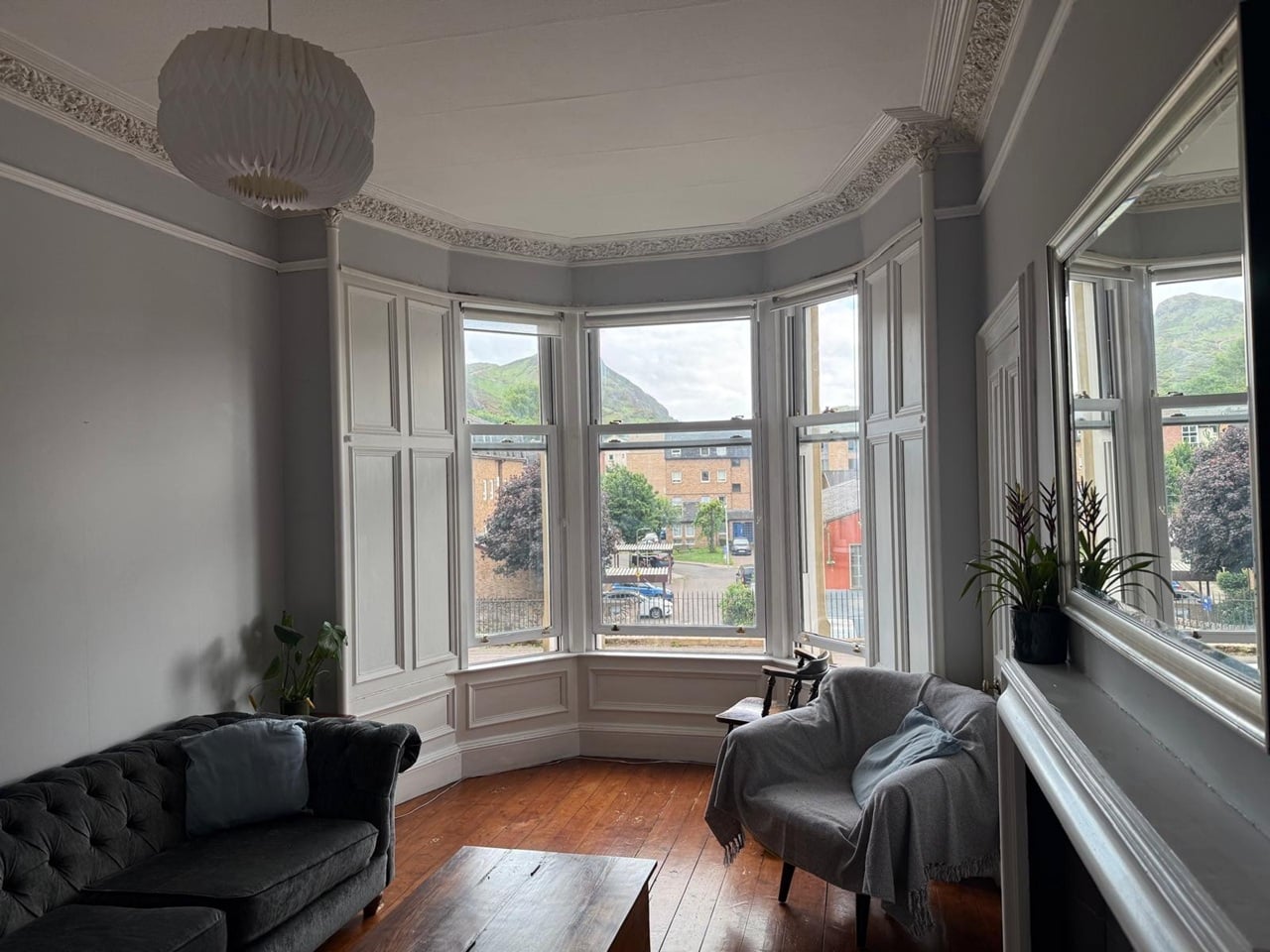 1 Bed Flat, Edinburgh, EH7 photo 2
