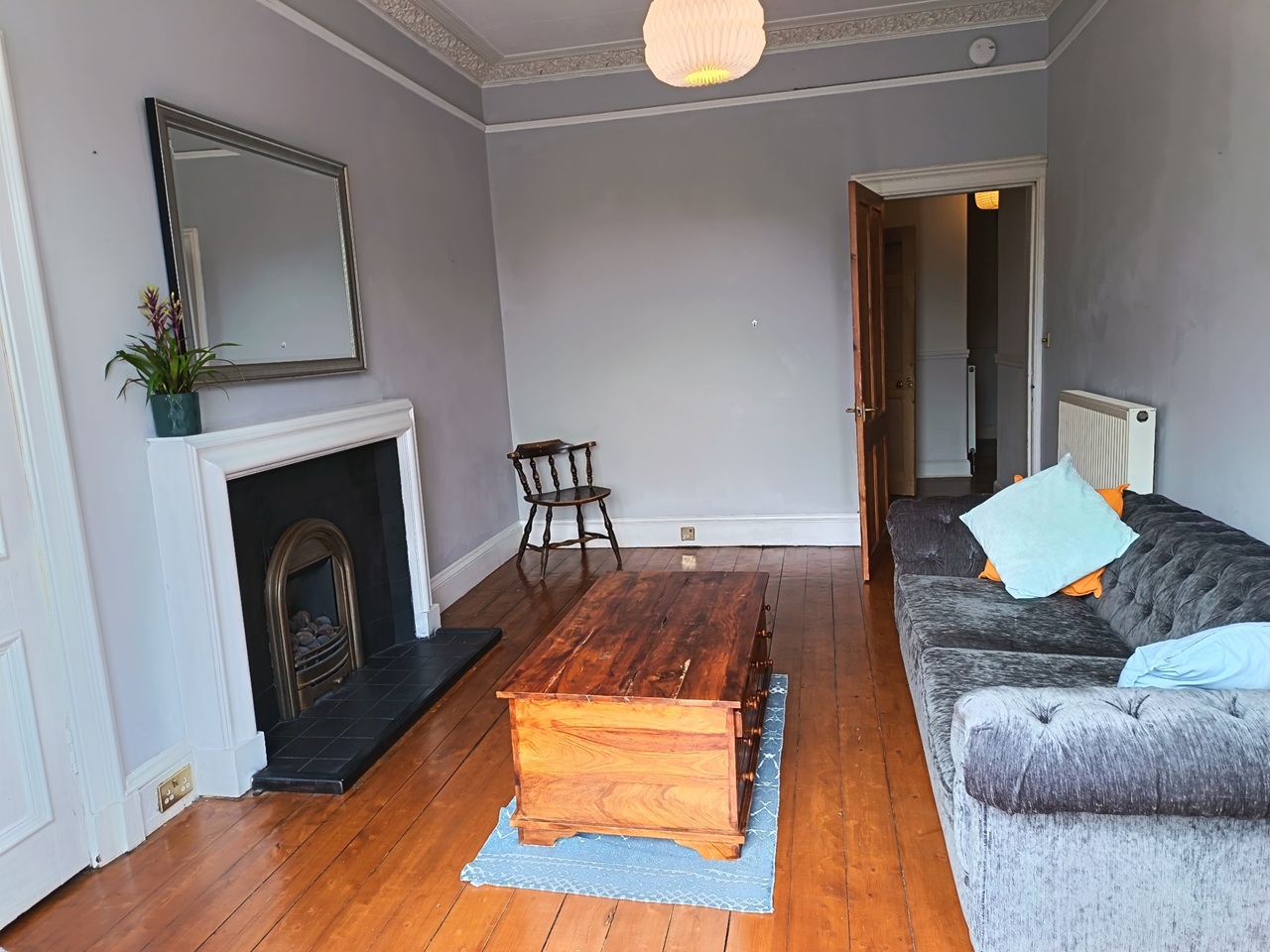 1 Bed Flat, Edinburgh, EH7 photo 3