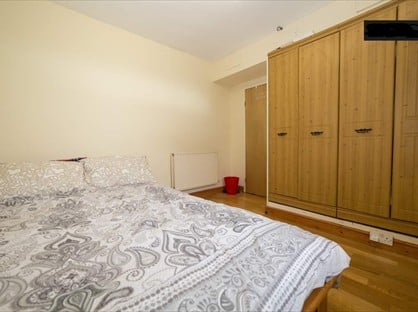 Room in a Shared House, Rayners Road, SW15