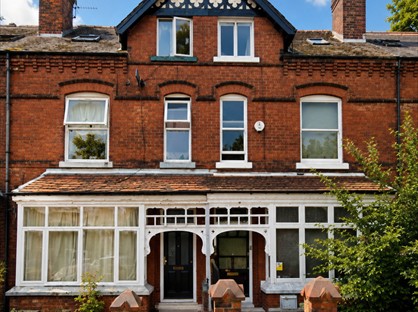 Studio Flat, Bromwich Street, BL2