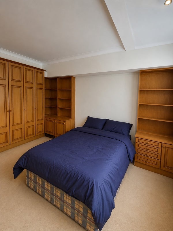 Room in a Shared Flat, Fursecroft, W1H