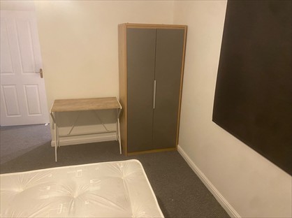 Room in a Shared Flat, Albany Gardens, CO2