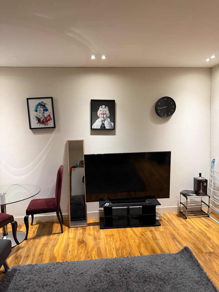 1 Bed Flat, Elgin Avenue, W9 photo 4