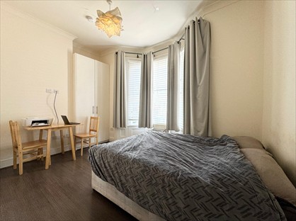 Studio Flat, Hornsey Park Road, N8