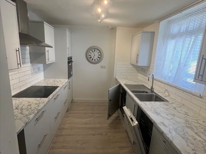 3 Bed Maisonette, Francis House, BS2