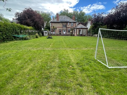 5 Bed Detached House, Cottingham Road, HU6