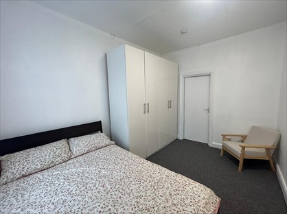 1 Bed Flat, King St, UB2
