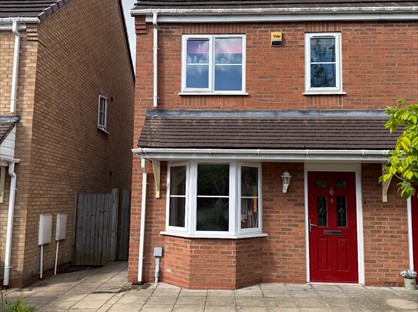 3 Bed Semi-Detached House, York Court, WS12