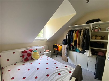 Room in a Shared Flat, Queenstown Road, SW8