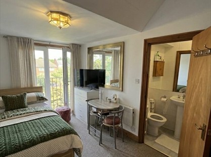 Studio Flat, Hanger Lane, W5