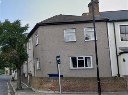 Studio Flat, Rosebank Road, W7