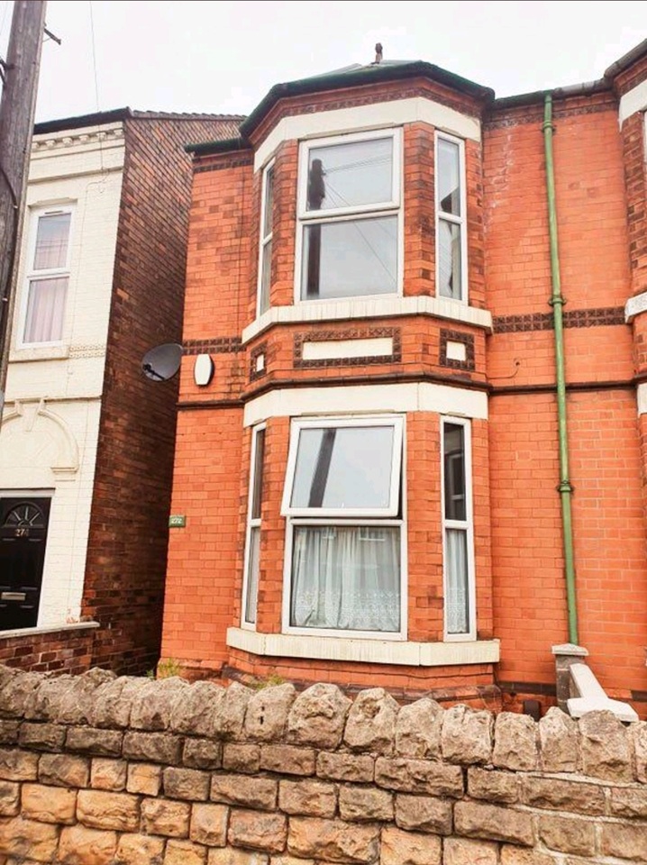 Room in a Shared House, Queens Road, NG9