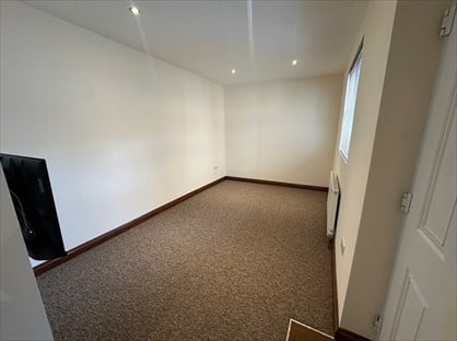 Studio Flat, Dallow Road, LU1