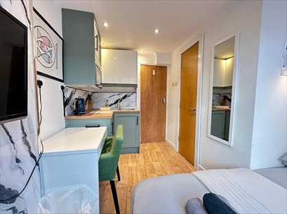 Studio Flat, Meanwood, LS6