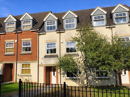 4 Bed Terraced House, Champs Sur Marne, BS32