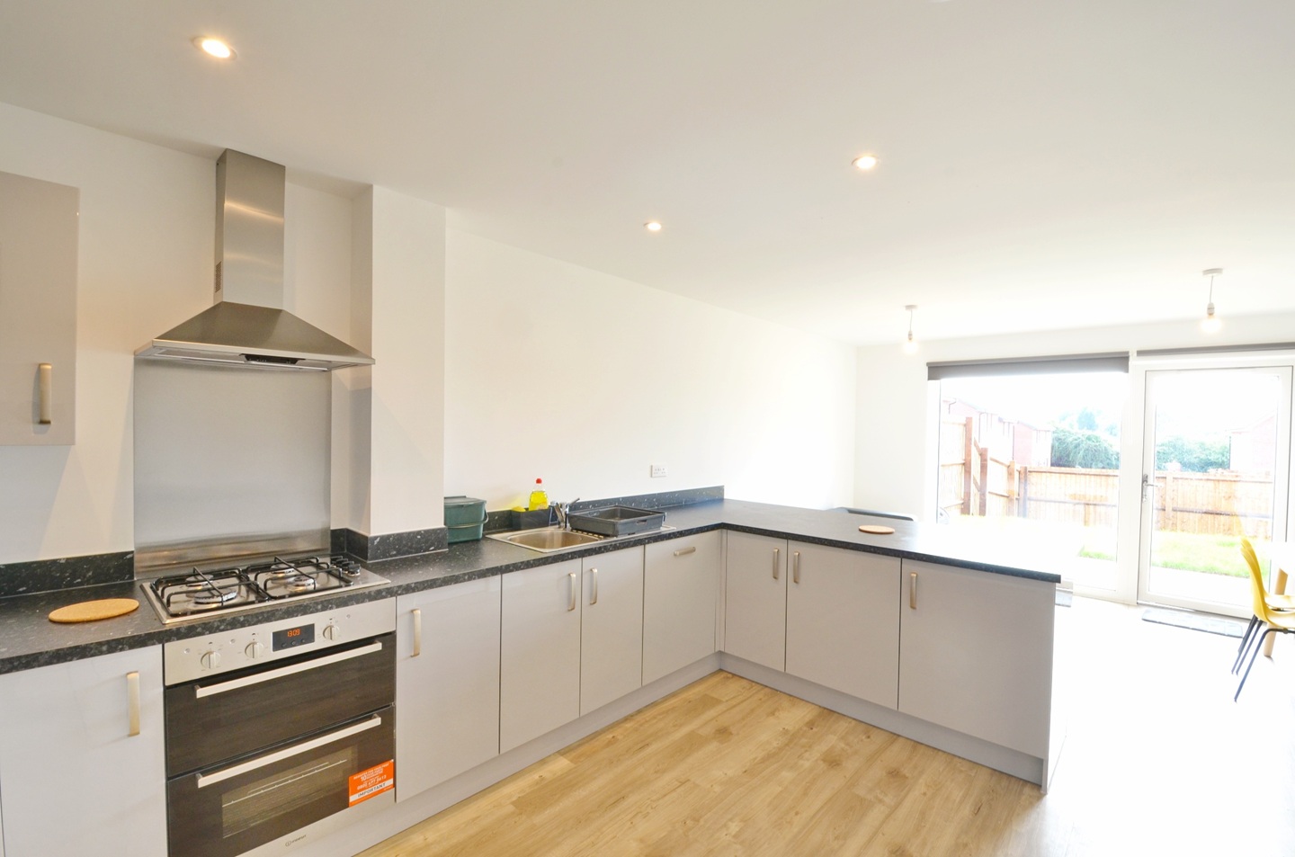 Room in a Shared House, Clover Way, BS34 photo 3