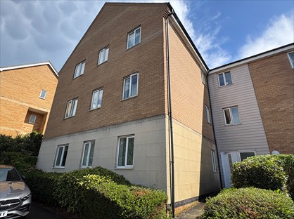 2 Bed Flat, Hampton Centre, PE7