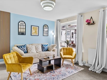 5 Bed Terraced House, Grove Crescent, KT1