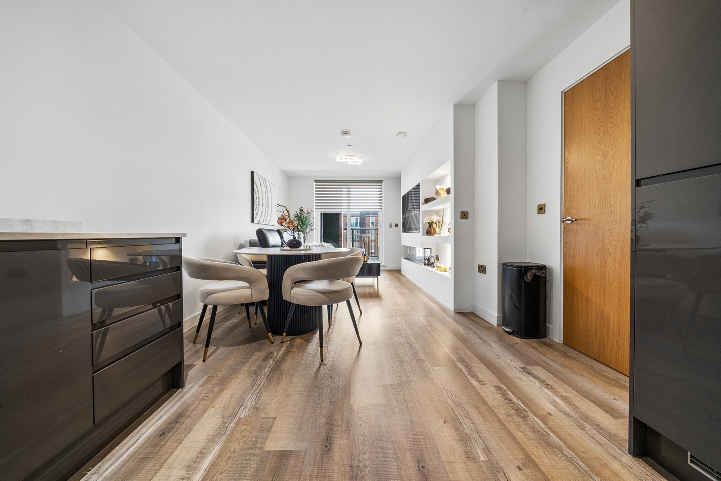 2 Bed Flat, Eben Haezer House, CF10 photo 2