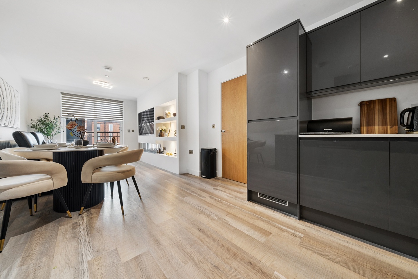 2 Bed Flat, Eben Haezer House, CF10 photo 5