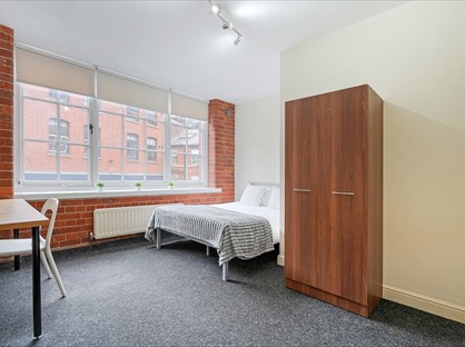 Room in a Shared Flat, Bells Square, S1