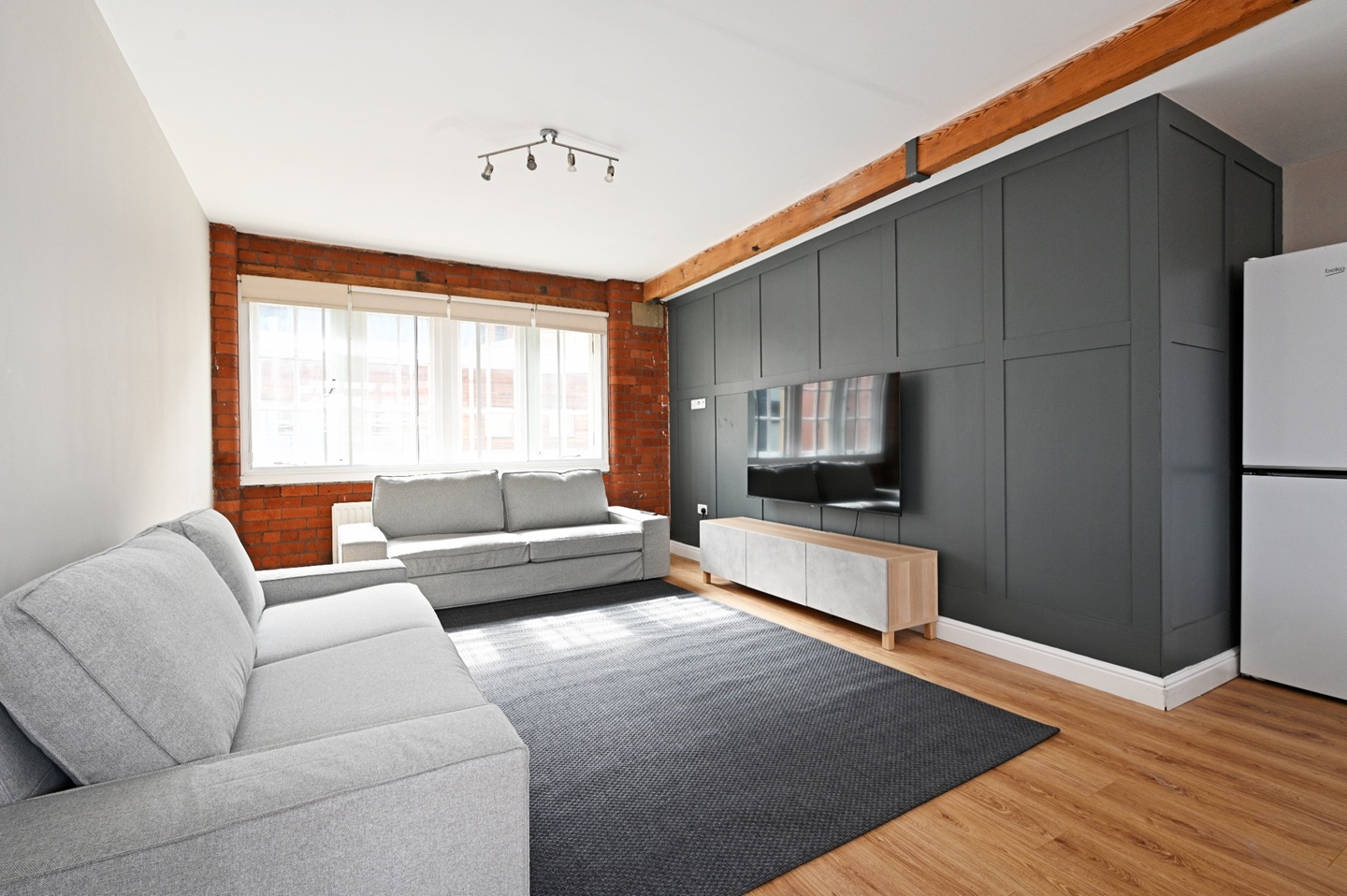 Room in a Shared Flat, Bells Square, S1 photo 3