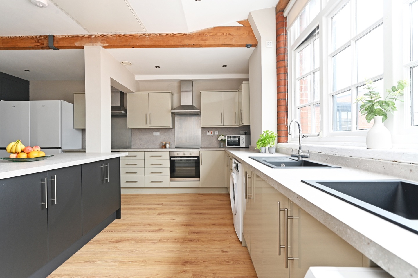 Room in a Shared Flat, Bells Square, S1 photo 4