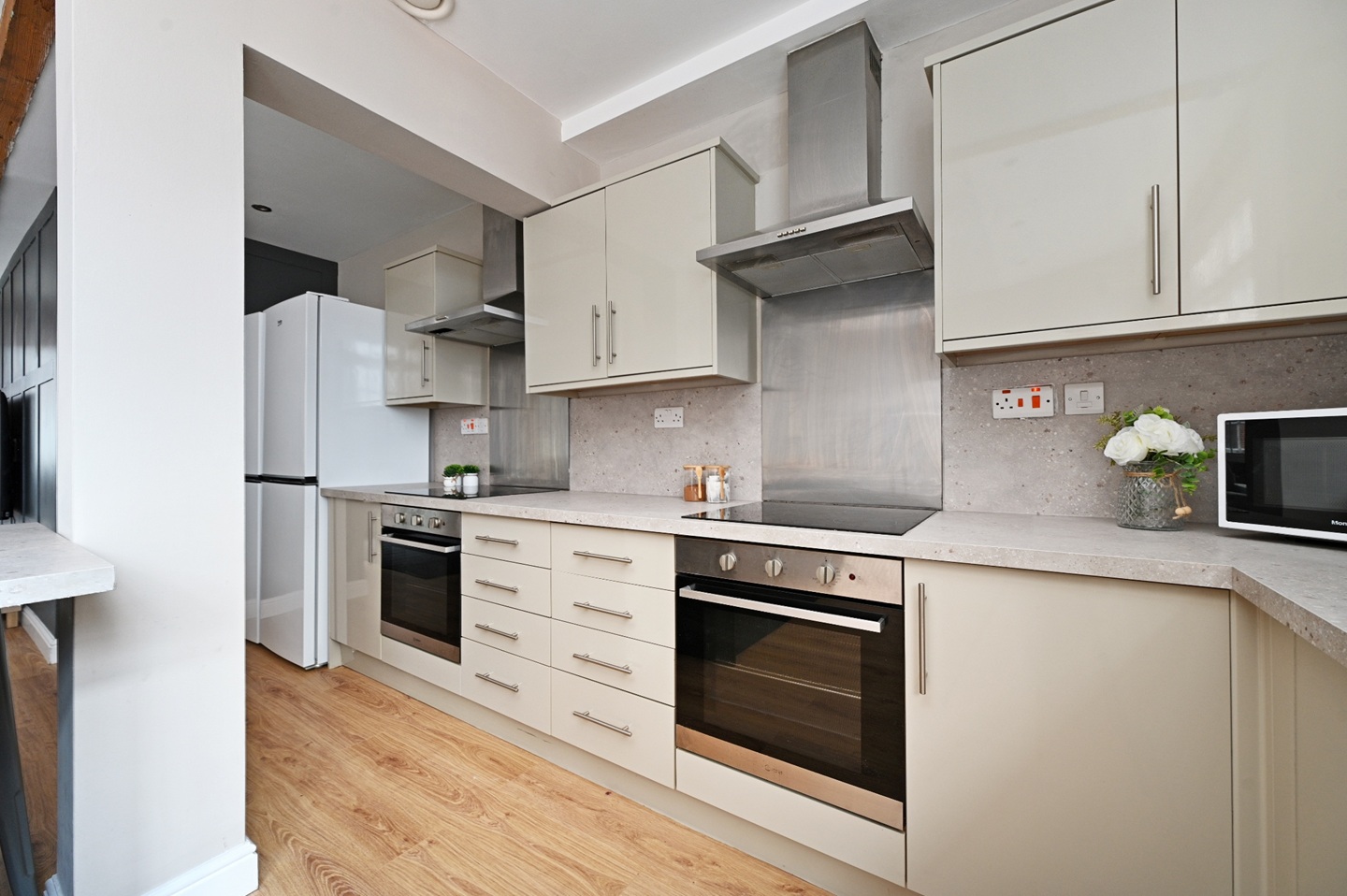 Room in a Shared Flat, Bells Square, S1 photo 5