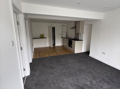 1 Bed Flat, Ystrad Road, CF41