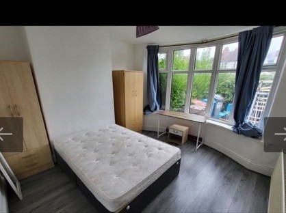 Room in a Shared House, Mornington Crescent, M14