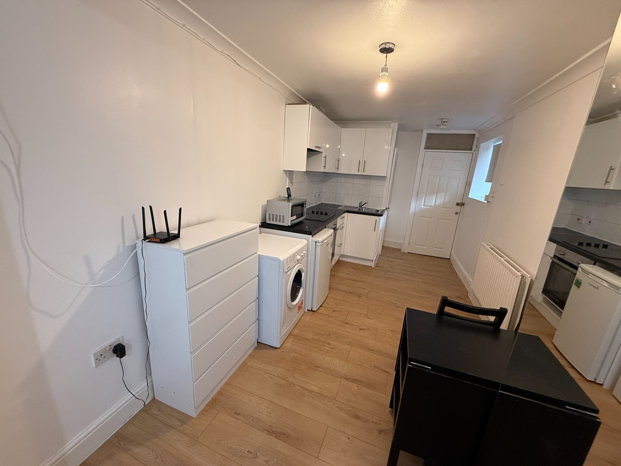 Studio Flat, Oakley Square, NW1 photo 2