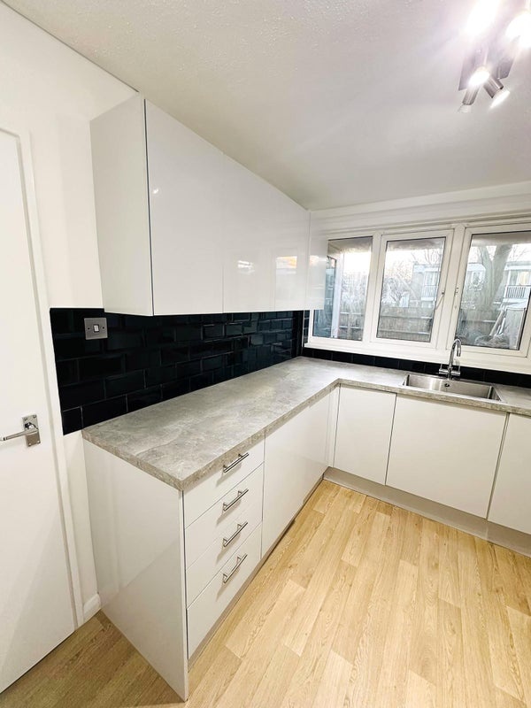 Room in a Shared Flat, London, W10 photo 5