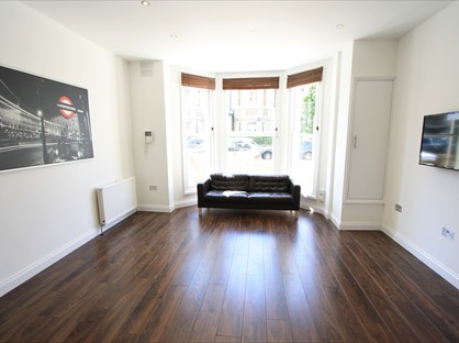 1 Bed Flat, Alderbrook Road, SW12