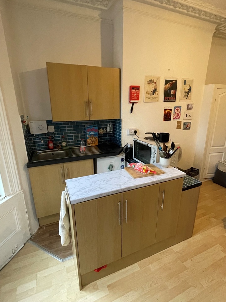 Bedsit, Sackville Road, BN3 photo 2