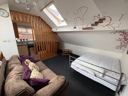 Studio Flat, Westbourne Road, WS4