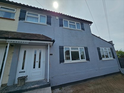 Studio Flat, Cox Lane, KT9